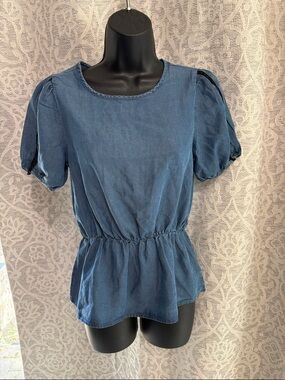 Alex & Parker Small Denim Blue Puff-Sleeve Peplum Top - NWT